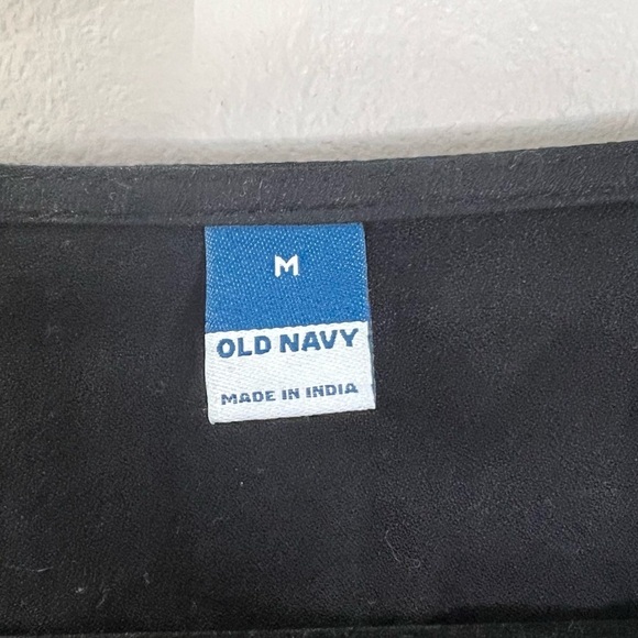 NWT Old Navy Button-Down Crepe Tank Top, Size M (8/10), Black Jack - Picture 6 of 6